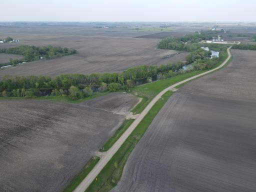 IXI 45th Avenue SW, Benson, MN 56215