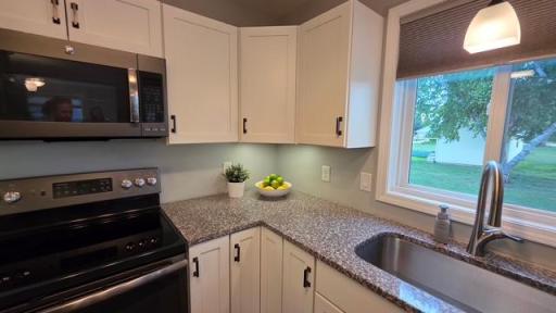 1005 Main Street E, Cleveland, MN 56017