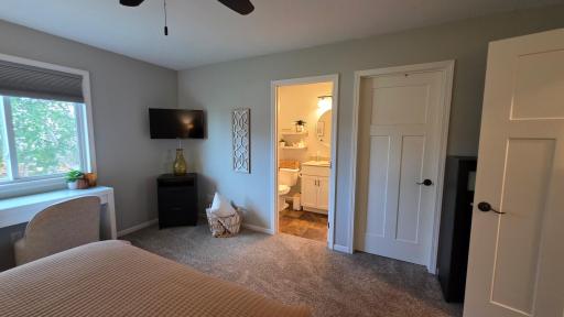 1005 Main Street E, Cleveland, MN 56017