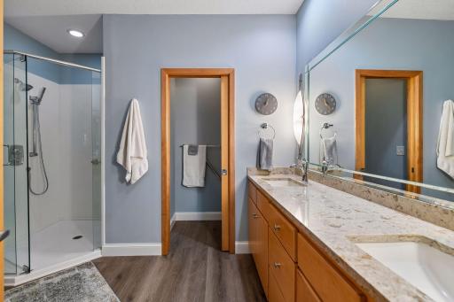 290 Grace Pointe Court, Wayzata, MN 55391