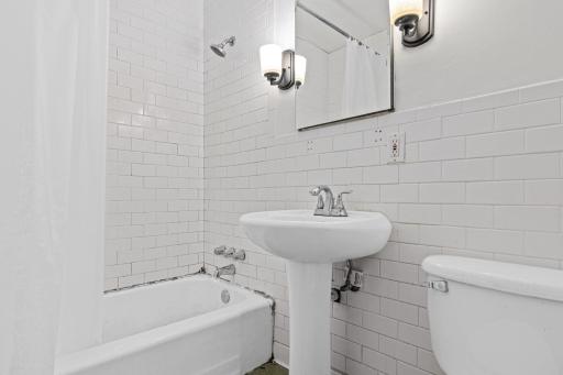Full size bathroom