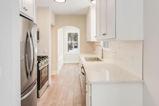 4158 Zane Avenue N, Minneapolis, MN 55422