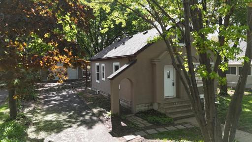 4158 Zane Avenue N, Minneapolis, MN 55422