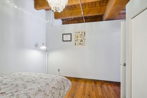 Minneapolis, MN 55401
