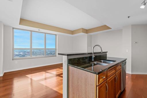 Minneapolis, MN 55404