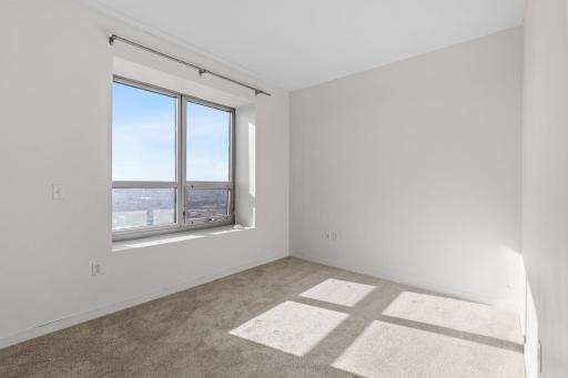 Minneapolis, MN 55404
