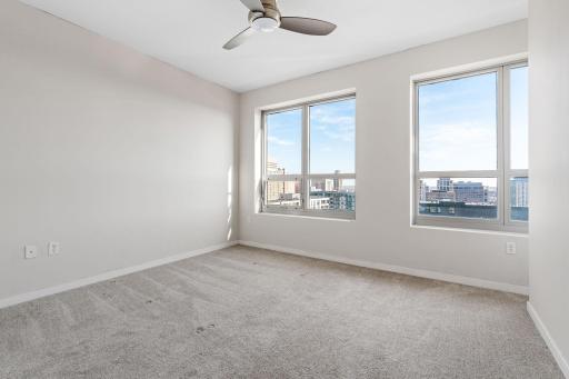 Minneapolis, MN 55404