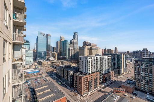 Minneapolis, MN 55404