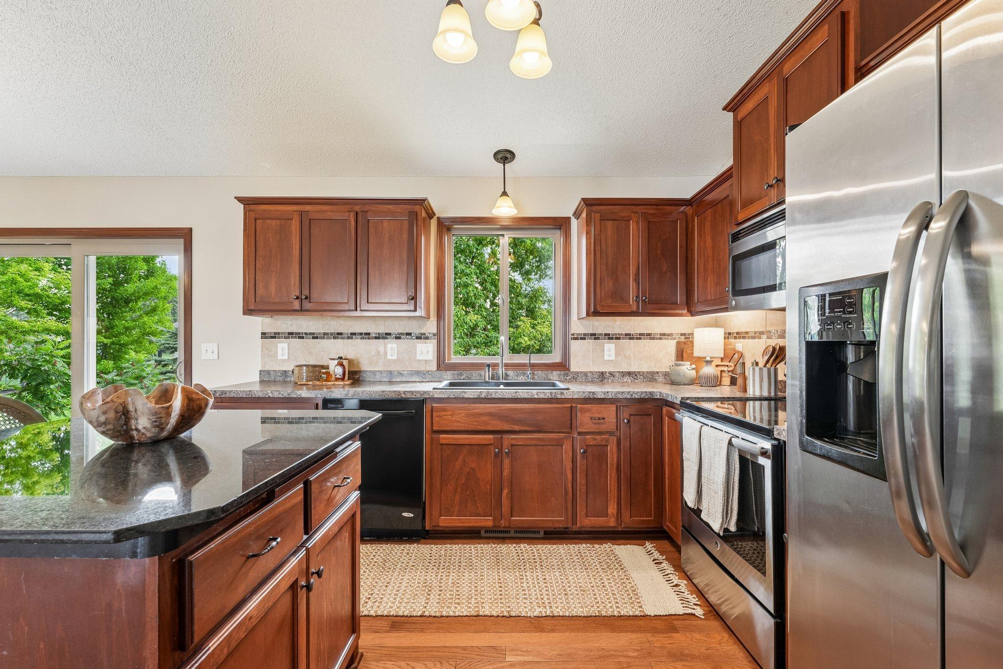 22-web-or-mls-209th St N-S1707-022.jpg