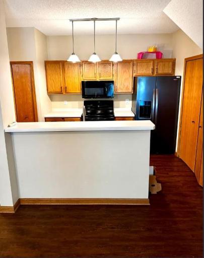 8450 Kimball Drive, Eden Prairie, MN 55347
