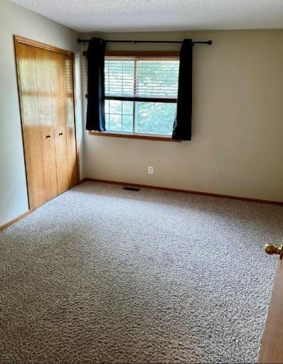 8450 Kimball Drive, Eden Prairie, MN 55347