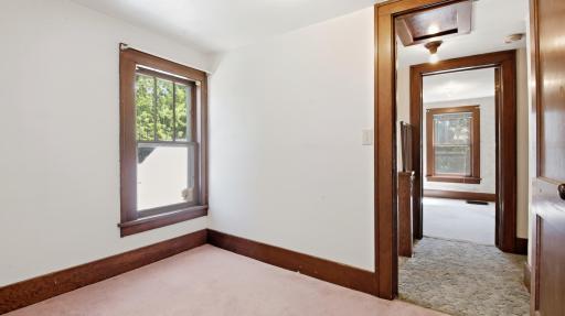 427 E River Avenue, Barron, WI 54812