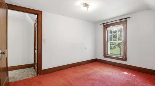 427 E River Avenue, Barron, WI 54812
