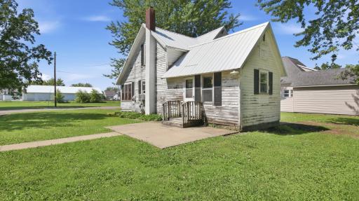 427 E River Avenue, Barron, WI 54812