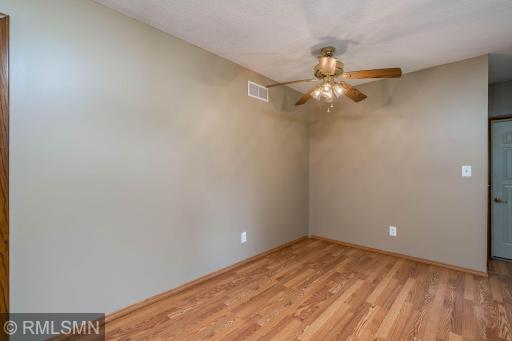 1506 James Drive, Mankato, MN 56003