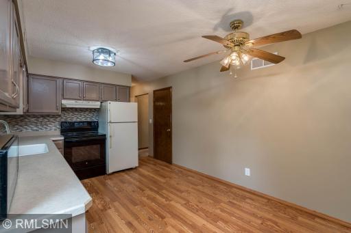1506 James Drive, Mankato, MN 56003