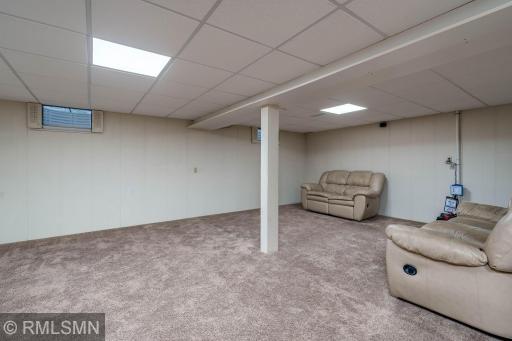 1506 James Drive, Mankato, MN 56003