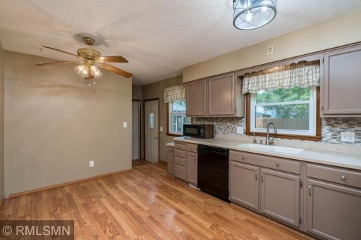 1506 James Drive, Mankato, MN 56003