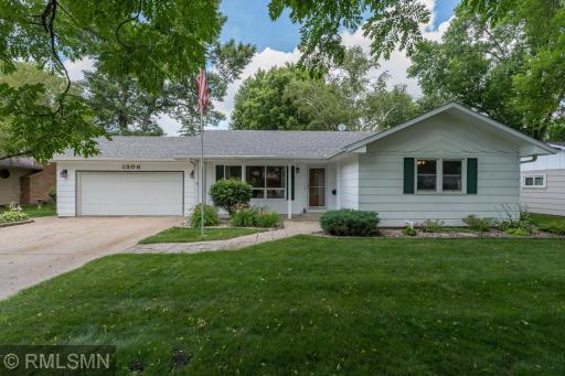 1506 James Drive, Mankato, MN 56003