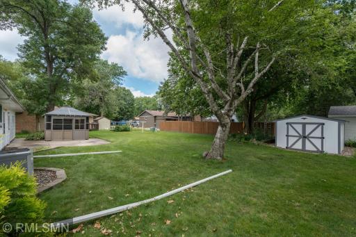1506 James Drive, Mankato, MN 56003