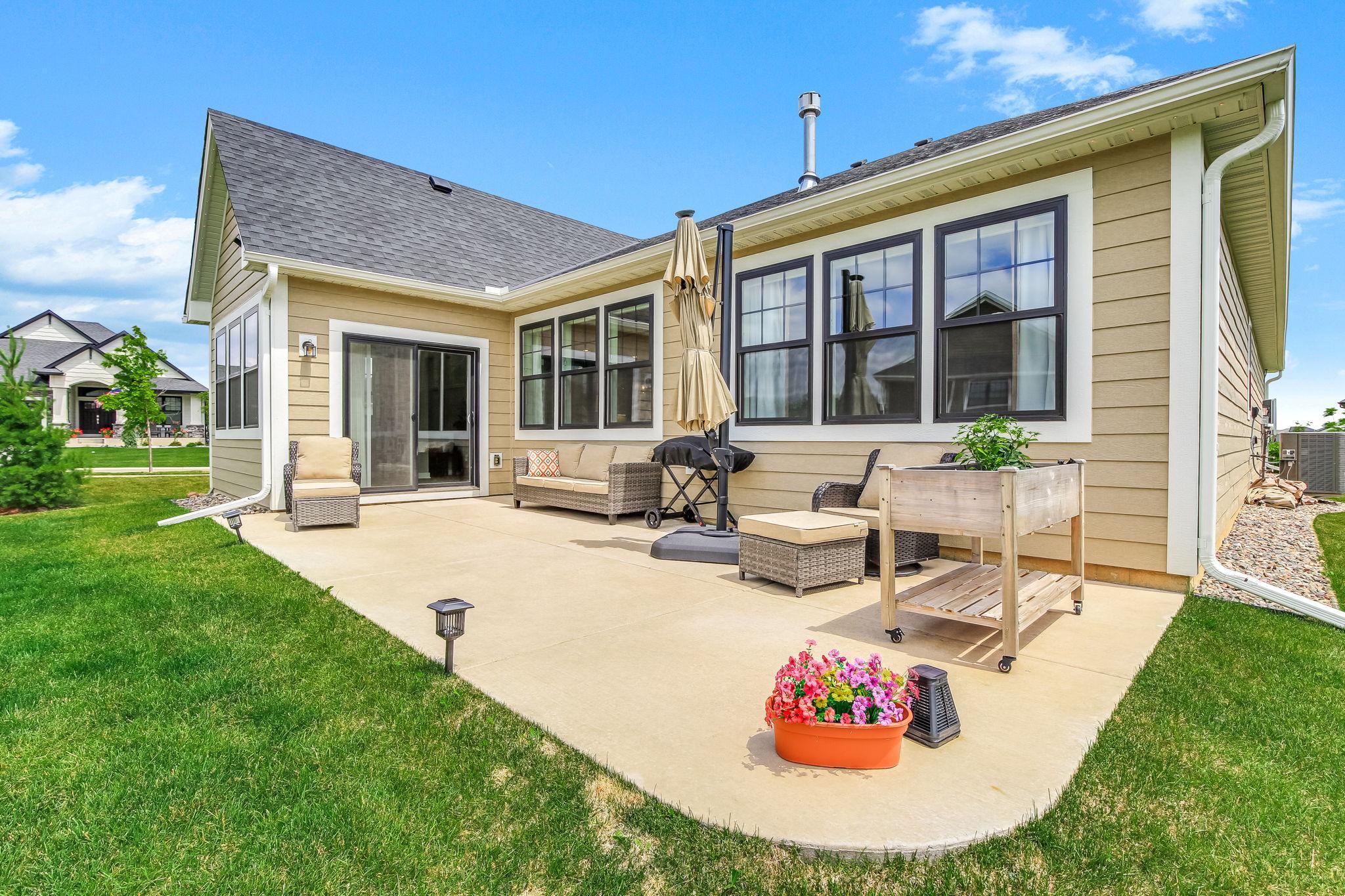 41-web-or-mls-11402-Kings-Ct-41.jpg