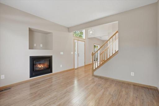 537 Woodduck Drive, F, Woodbury, MN 55125