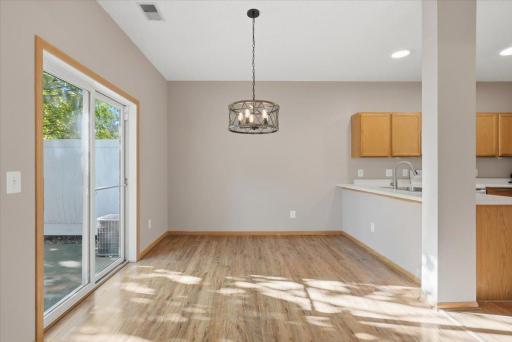 537 Woodduck Drive, F, Woodbury, MN 55125