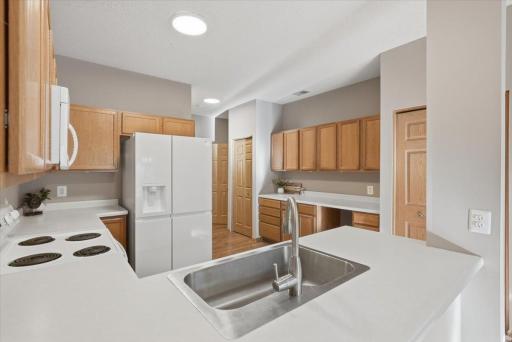 537 Woodduck Drive, F, Woodbury, MN 55125