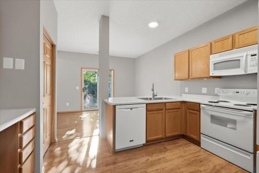 537 Woodduck Drive, F, Woodbury, MN 55125