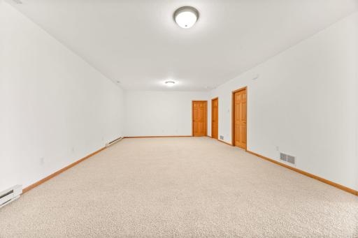 1175 Dale Street SW, Hutchinson, MN 55350