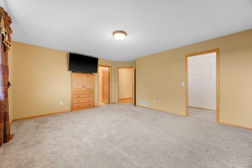 1175 Dale Street SW, Hutchinson, MN 55350