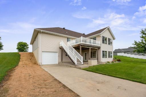 1175 Dale Street SW, Hutchinson, MN 55350