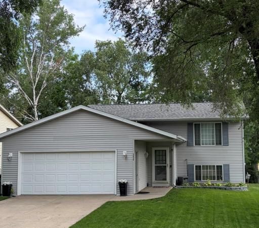 3838 Strathmore Lane SE, Rochester, MN 55904