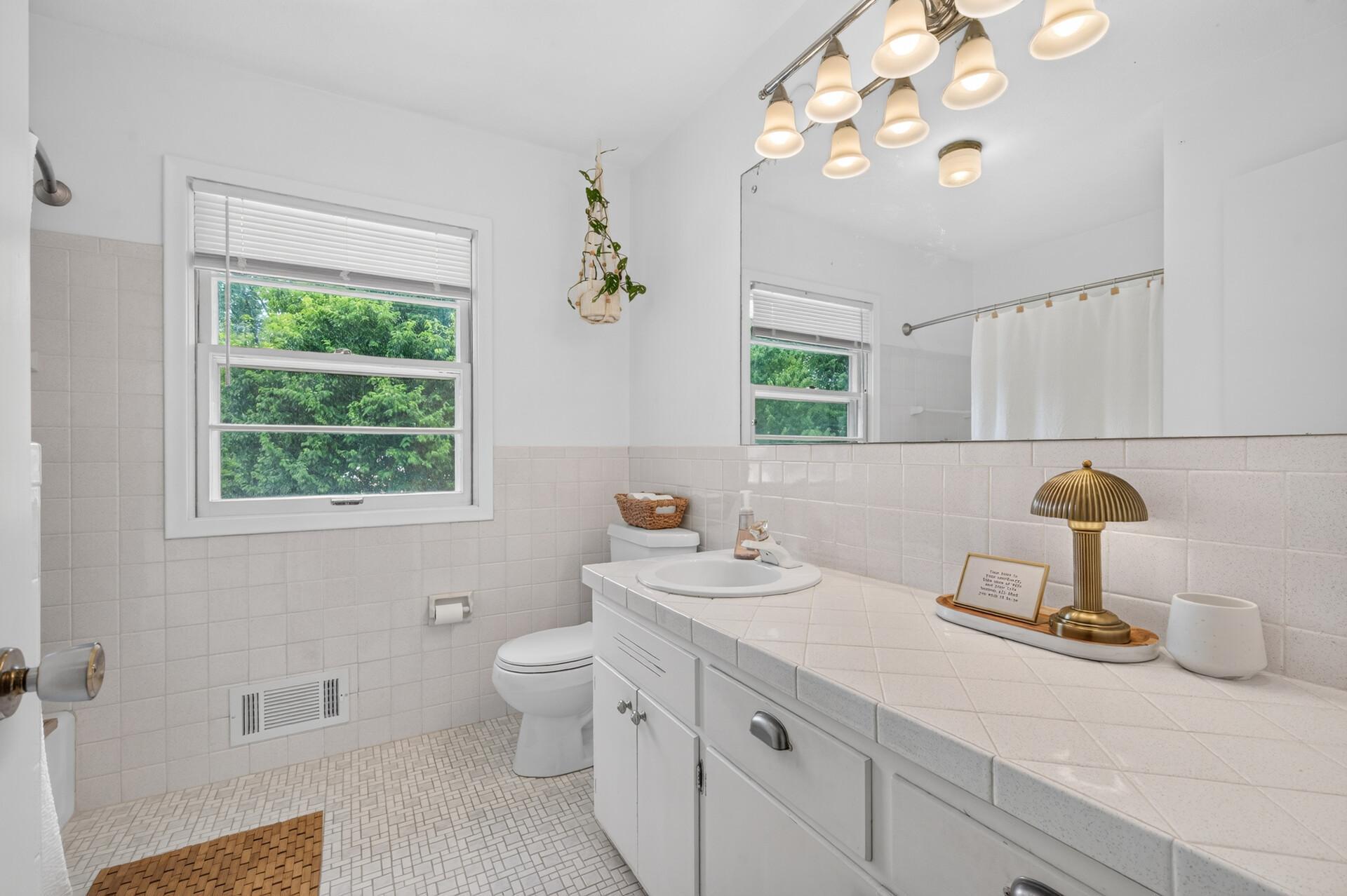 Upstairs Hall Bathroom