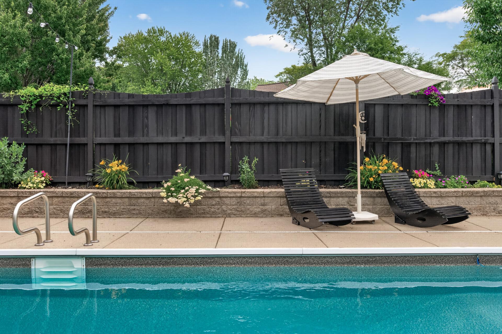 So many sunny spots to enjoy!