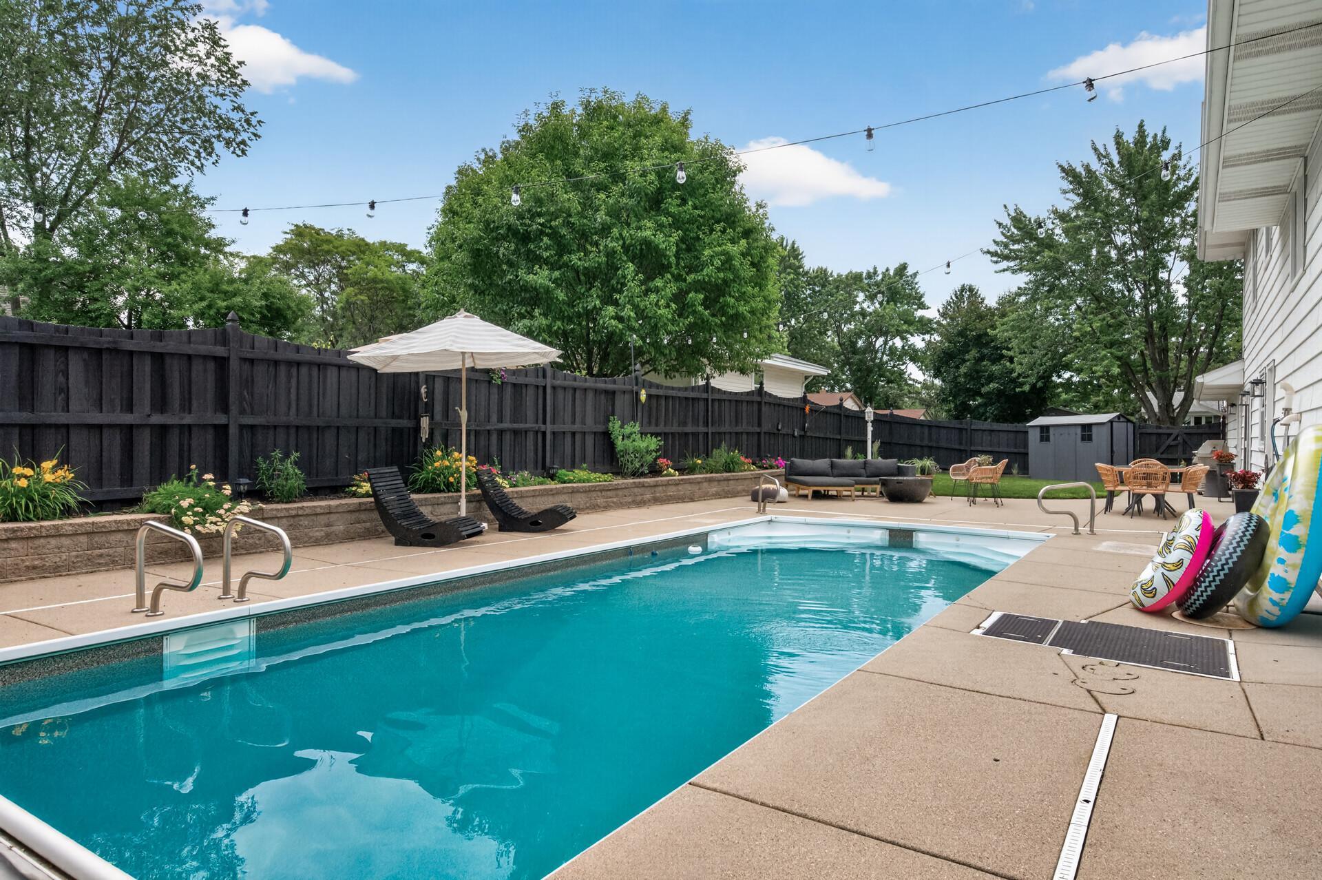 Backyard Pool Oasis