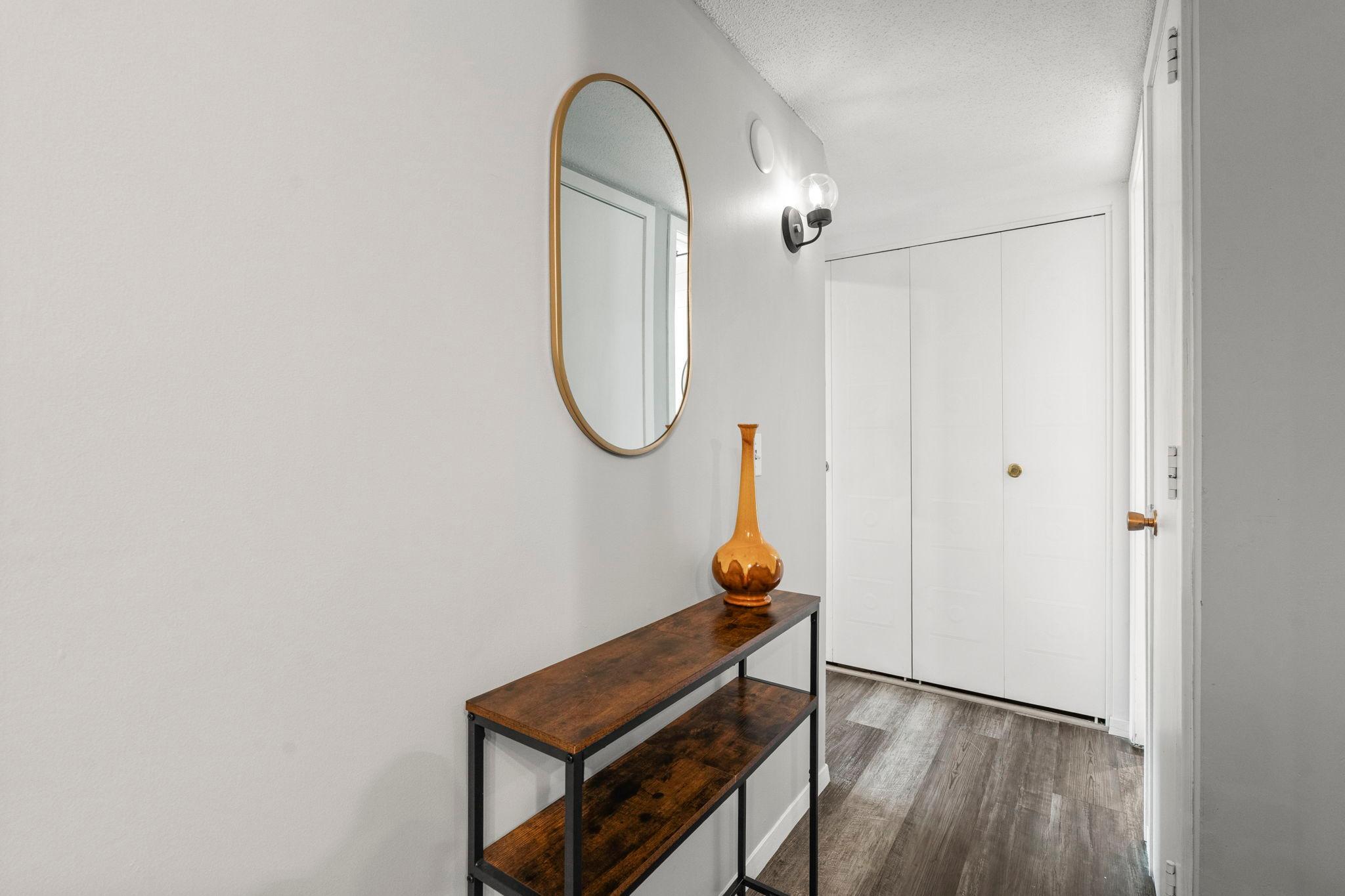 13-web-or-mls-4120 Parklawn Ave 231-83.jpg