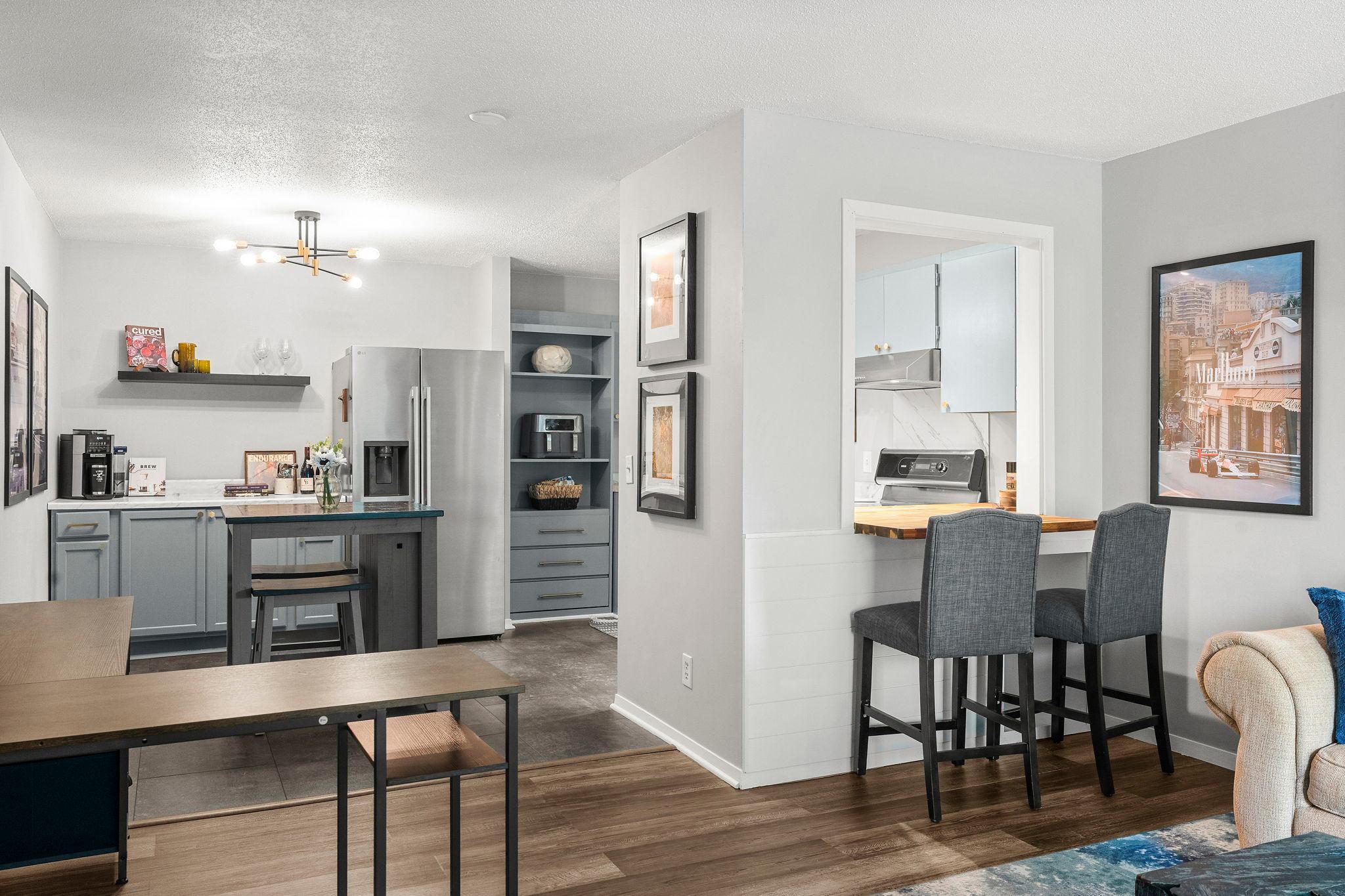 17-web-or-mls-4120 Parklawn Ave 231-123.jpg