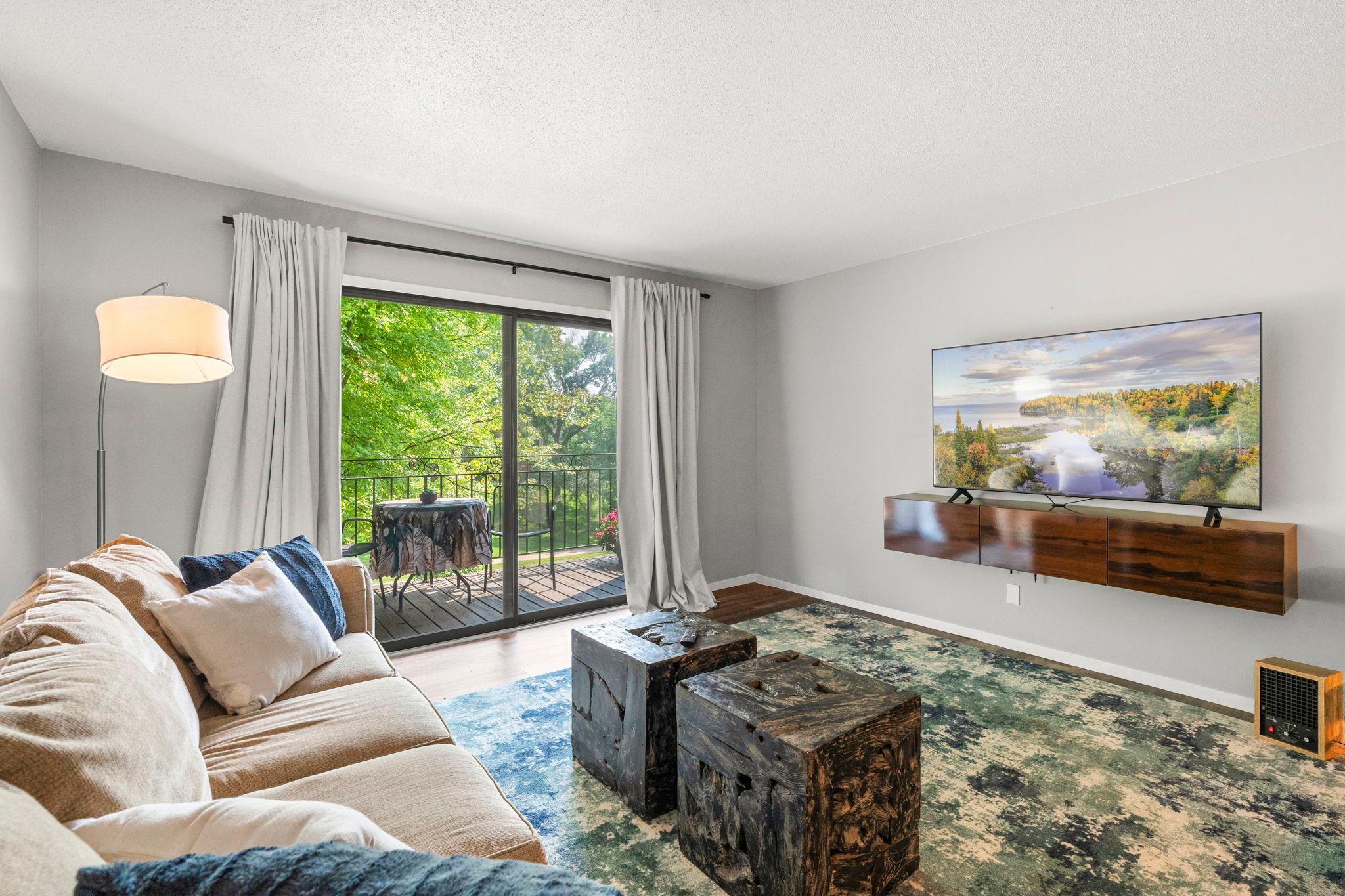 18-web-or-mls-4120 Parklawn Ave 231-128.jpg