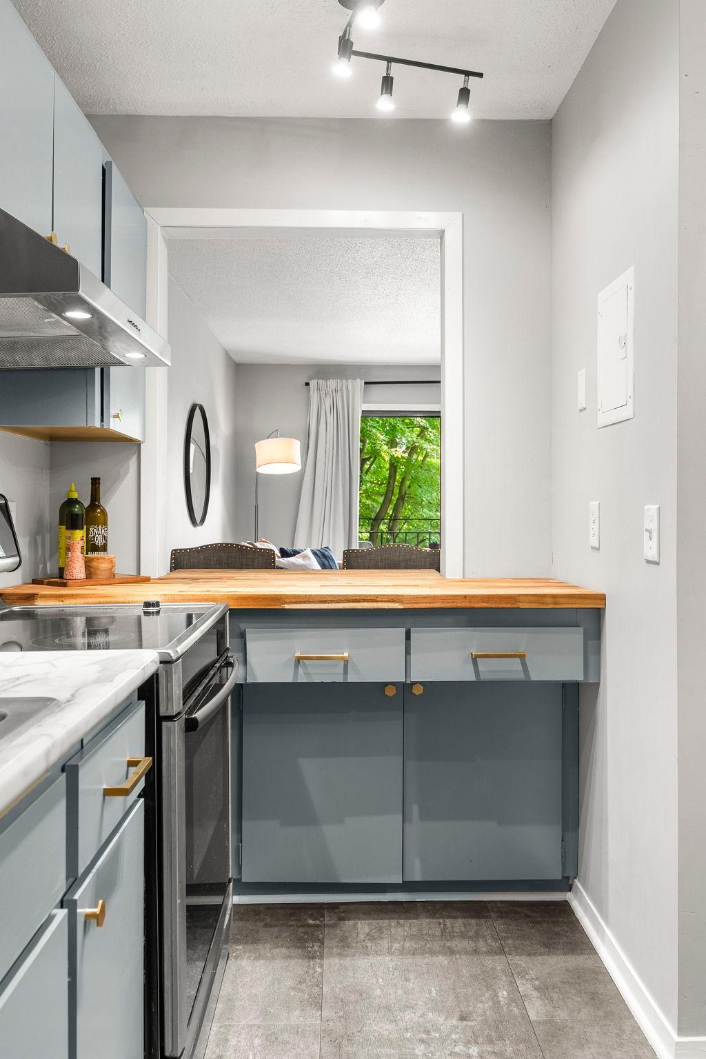 28-web-or-mls-4120 Parklawn Ave 231-158.jpg