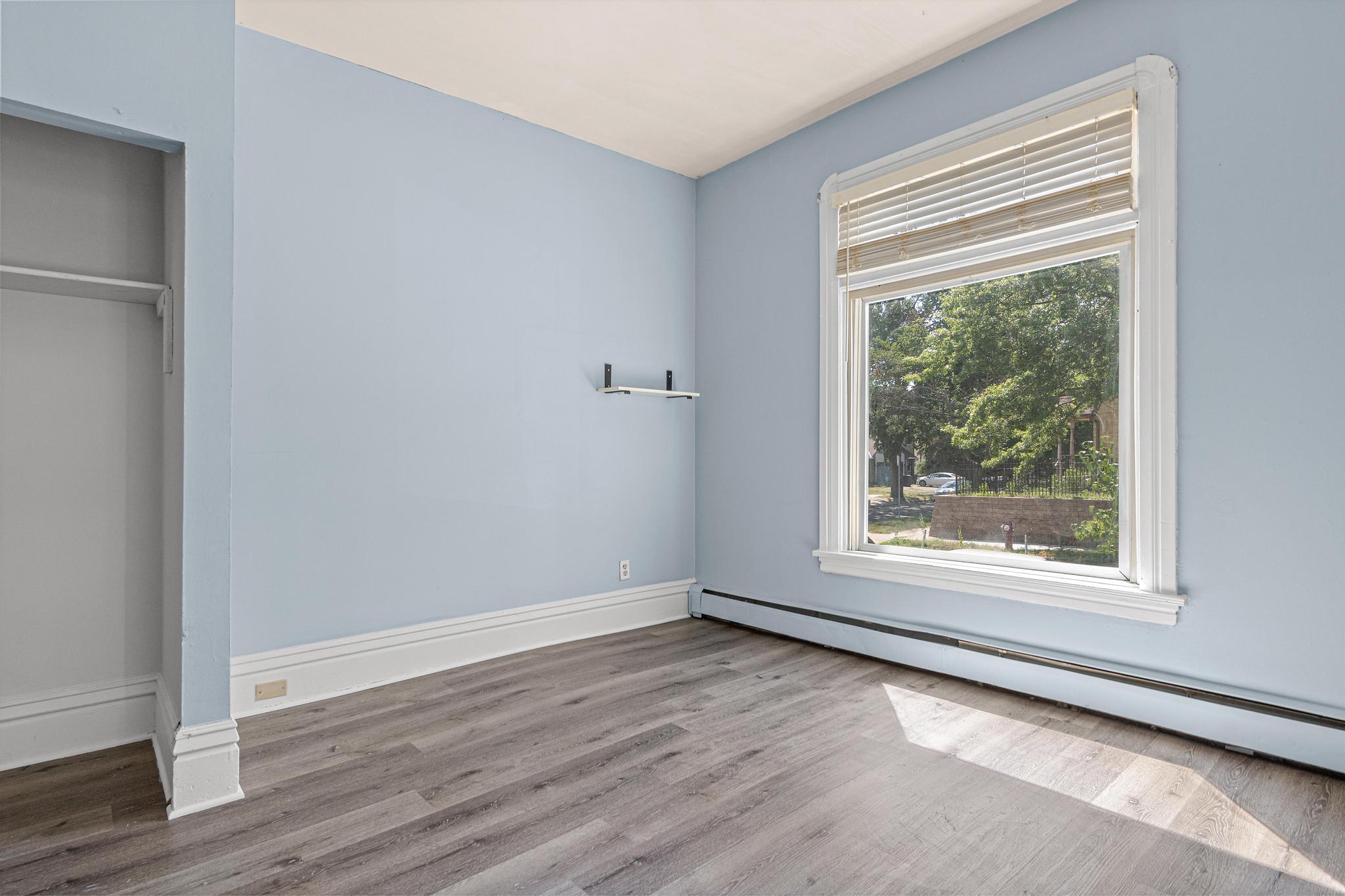 Apt 1 Bedroom 2