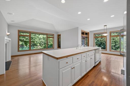 4168 Cashell Glen, Eagan, MN 55122