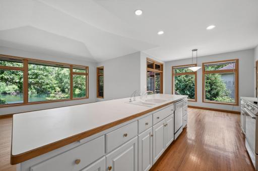 4168 Cashell Glen, Eagan, MN 55122