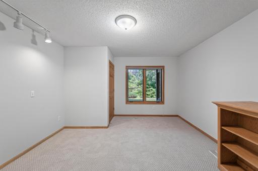 4168 Cashell Glen, Eagan, MN 55122