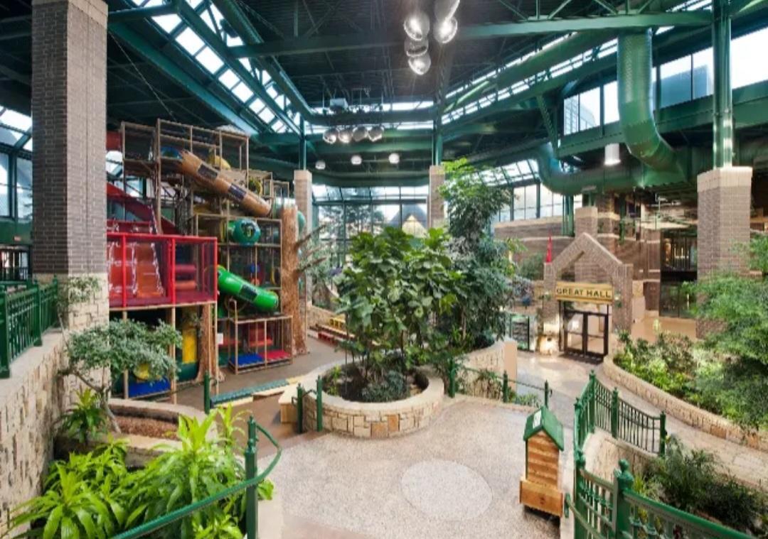 Edinborough Park indoor play area.jpg