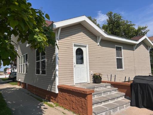 321 Lowery Avenue, Belgrade, MN 56312