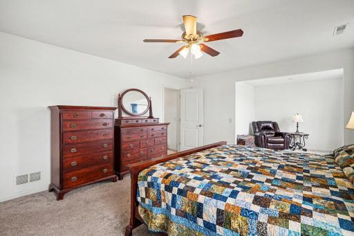 6240 Goodview Avenue S, Cottage Grove, MN 55016