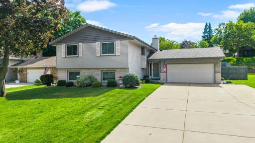 5213 Overlook Drive, Minneapolis, MN 55437