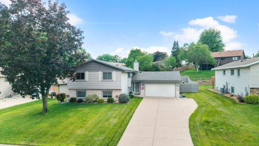5213 Overlook Drive, Minneapolis, MN 55437