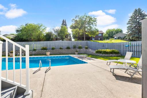 5213 Overlook Drive, Minneapolis, MN 55437